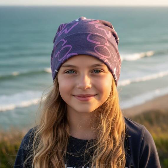 Wollhuhn Kinder Beanie – Zweilagige Longbeanie aus Jersey, wendbar & weich – innen grau – Handmade in Deutschland – ganzjährig (DE/NL/SE/PL, Numerisch, 56, 58, Cool Music Violett/Lila)