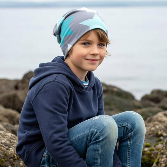 Wollhuhn Kinder Beanie – Zweilagige Longbeanie aus Jersey, wendbar & weich – innen grau – Handmade in Deutschland – ganzjährig (DE/NL/SE/PL, Numerisch, 52, 54, Big Stars Grau/Mint)