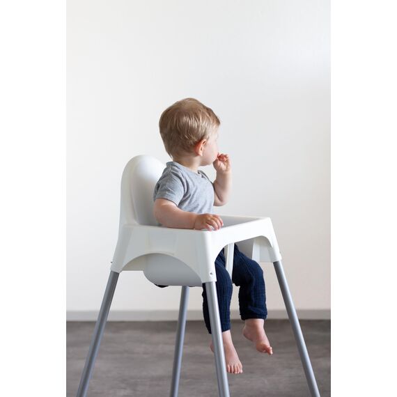 IKEA ANTILOP Kinderstuhl mit Sitzgurt; in weiß