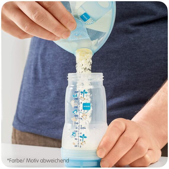 MAM Milchpulverspender, Milchpulver Box zum einfachen Befüllen von Babyflaschen, Milchpulverportionierer fasst bis zu 3 Portionen, 0+ Monate, Wal/Frosch