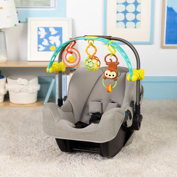 Bright Starts Oball, Spielbogen für den Kinderwagen aus flexiblem, festem Oball-Material für einfaches Greifen