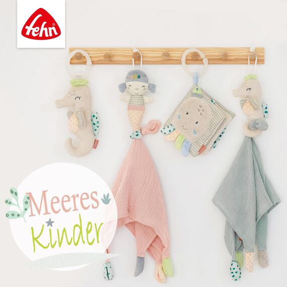 Fehn 054491 Kinderwagenkette Meereskinder – Kette mit süßen Meeresbewohnern zum flexiblen Aufhängen – Für Babys und Kleinkinder ab 0+ Monaten – Größe: 45 cm