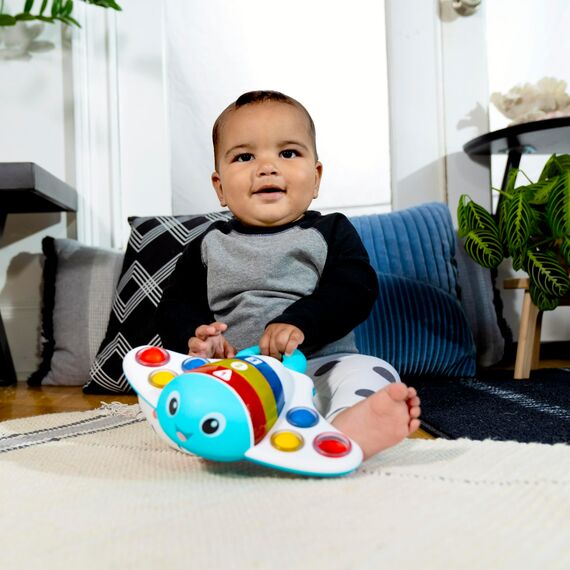 Baby Einstein Ocean Explorers Pop and Explore Stingray Popper Spielzeug, ab 6 Monaten