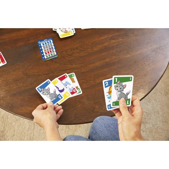 Mattel Phase 10 Junior - Rommé-artiges Spiel mit Mehreren Spielebenen, 56 Karten mit Tierbildern, für 2 bis 4 Spieler, für Kinder ab 4 Jahren, GXX06