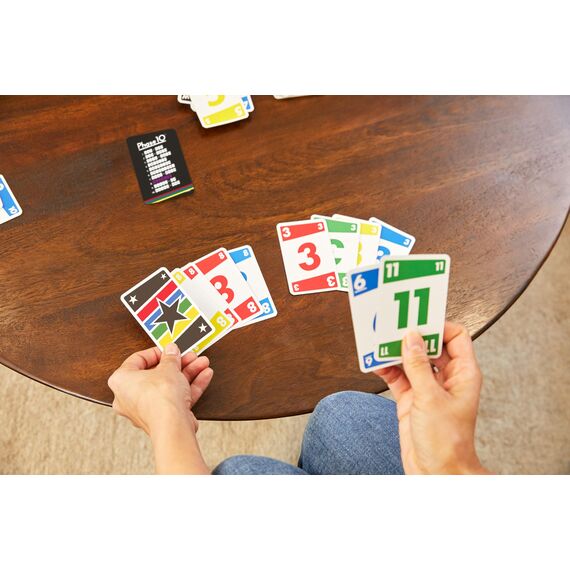 Mattel Games FFY05 - Phase 10 Kartenspiel, ab 7 Jahren, englische Version