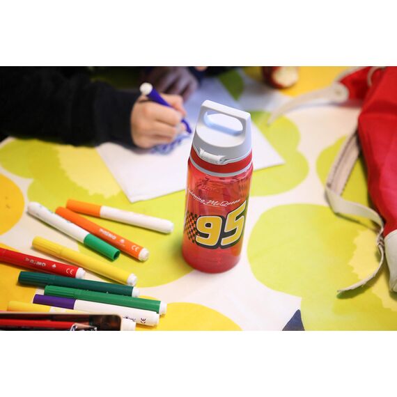SIGG VIVA ONE Cars Kinder Trinkflasche (0.5 L), schadstofffreie Kinderflasche mit auslaufsicherem Deckel, einhändig bedienbare Wasserflasche für Kinder