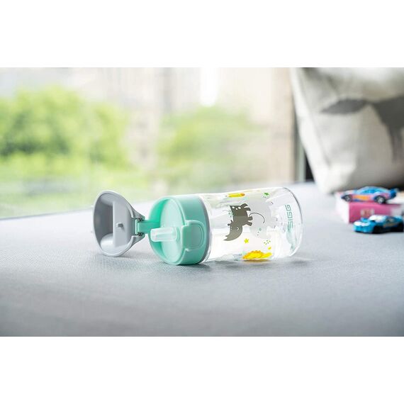 SIGG - Tritan Trinkflasche Kinder - Miracle Jungle - Mit Trinkhalm - Auslaufsicher - Spülmaschinenfest - Microwellengeeignet - Kratzresistent - BPA-frei - Schule & Sport - Grün mit Tieren - 0,35L
