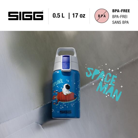 SIGG Shield One Space Kinder Trinkflasche (0.5 L), Edelstahl Kinderflasche mit auslaufsicherem Deckel, einhändig bedienbare Wasserflasche