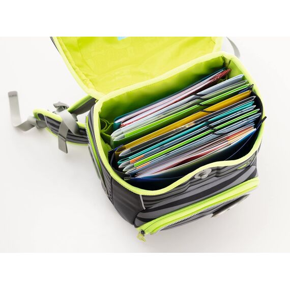 HERMA Heftbox A4 Schulranzen oben offen, 34,5 x 26 x 7 cm, Kunststoff Schulheftbox in grün für Schnellhefter, Bücher, Schulhefte, Blöcke & Unterlagen, stabile Kinder Heftmappe für den Rucksack