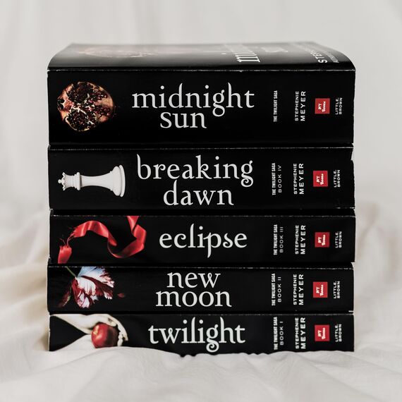 Twilight (The Twilight Saga, 1)