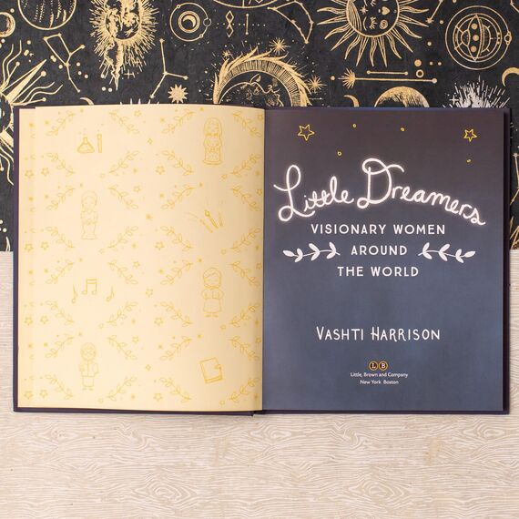 Little Dreamers: Visionary Women Around the World (Leaders & Dreamers, 2)