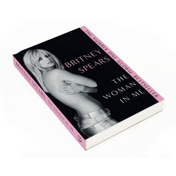 The Woman in Me: The Numer One Global Bestseller