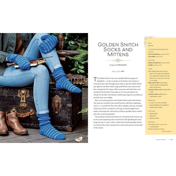 Harry Potter: Knitting Magic: The essential pattern book for knitting iconic Harry Potter clothing and accessories