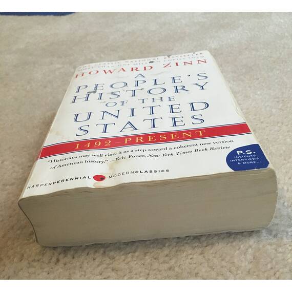 A People's History of the United States: 1492 to Present: 1492 - Present (Modern Classics)
