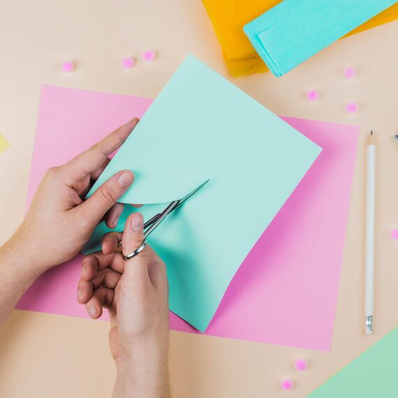PLAY-CUT Fotokarton A3 Set (300g/m2) | 50 Bogen Din A3 Foto Karton Bunt mit 10 Verschiedenen Farben | Dickes Foto Papier | Premium Druckerpapier Dicke Stärke | Karton zum Basteln Drucken