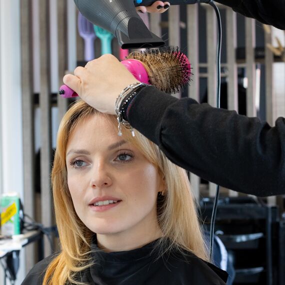 Olivia Garden Expert Blowout Shine – Pink - 55 - Runde, antistatische Keramikbürste für glänzende und frizzfreie Blowouts