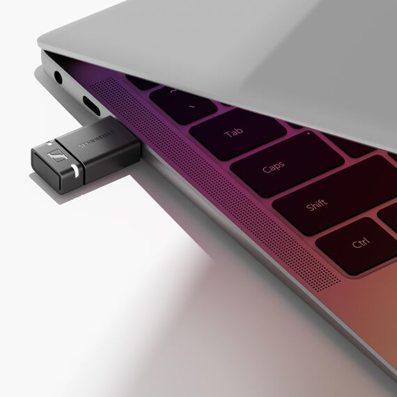 Sennheiser ACCENTUM Special Edition - ACCENTUM Bluetooth-Kopfhörer und BTD 600 Bluetooth-Dongle - 50 Stunden Akkulaufzeit, hybride ANC-Technologie, Dongle mit USB-A-/USB-C-Adapter - Schwarz/Kupfer