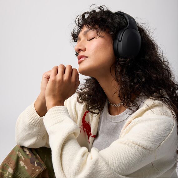 Skullcandy Crusher Evo Wireless Bluetooth-Kopfhörer mit zusätzlichem USB-C-Ladekabel, multisensorischem Bass, schallisolierender Over-Ear-Passform, 40 Stunden Akkulaufzeit - Schwarz