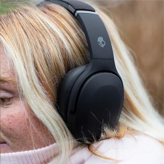 Skullcandy Crusher Evo Wireless Bluetooth-Kopfhörer mit zusätzlichem USB-C-Ladekabel, multisensorischem Bass, schallisolierender Over-Ear-Passform, 40 Stunden Akkulaufzeit - Schwarz