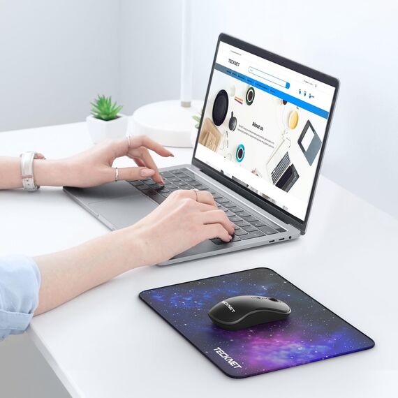 TECKNET Mauspad, 28 x 21 cm Gaming Mousepad mit Wasserdicht und Rutschfester Gummi für PC-Büro, Arbeit, Gaming, Studium, Laptop, Computer, Zuhause-Sternenhimmel