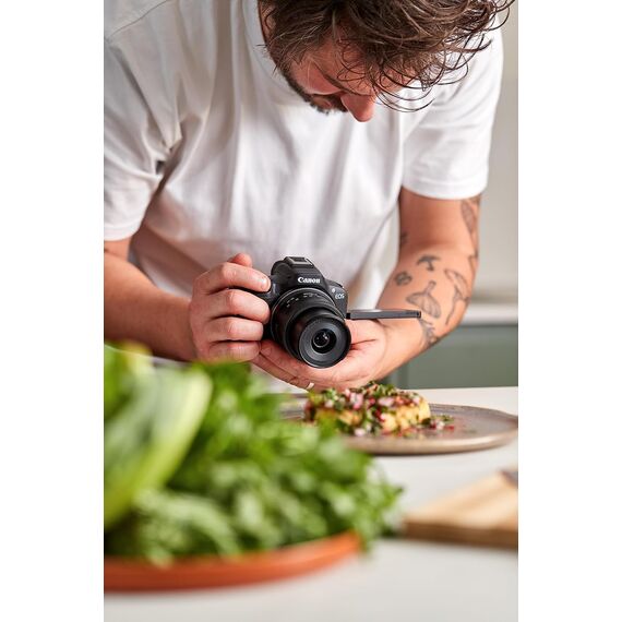 Canon EOS R50 Systemkamera + RF-S 18-150mm is STM Objektiv - Spiegellose Kamera (Digitalkamera mit Autofokus + Motiverkennung für Augen Tiere Fahrzeuge, 4k Videokamera, 15 Bilder pro Sekunde) schwarz