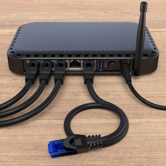 KabelDirekt Netzwerkkabel – Überträgt maximale deutsche Glasfaser-Geschwindigkeit – Netzwerk, Ethernet Kabel, LAN & Patch Kabel – 10x 15m – In 0,25-30m – Gigabit-Netz, Router/Modem, RJ45 (schwarz)