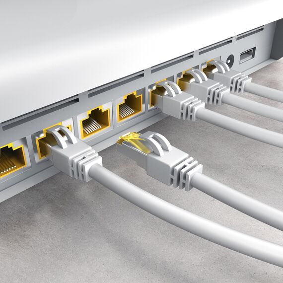 CSL - 20m CAT 7 Netzwerkkabel - Lan Kabel für 10 Gigabit High Speed Internetkabel, Hochgeschwindigkeits Ethernet Kabel, S FTP PIMF, 10 Gbps Cat.7 RJ45 - Switch Router Modem PC - 20 Meter Weiss