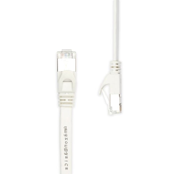 Amazon Basics flaches RJ45 Cat-7 Gigabit Ethernet Patch Internetkabel, 9.1 m, Weiß