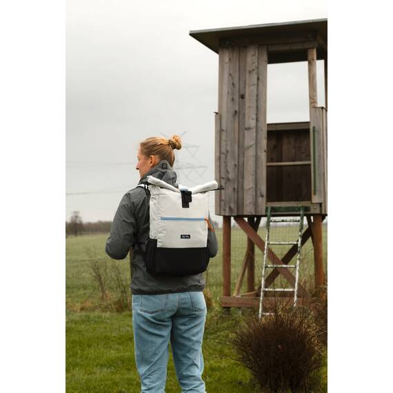 Ela Mo Rucksack Damen - Rolltop schön u. durchdacht - Laptop Rucksäcke für Frauen - Anti Diebstahl Tasche für Schule, Uni, Business (Lightgrey Orange Pop)