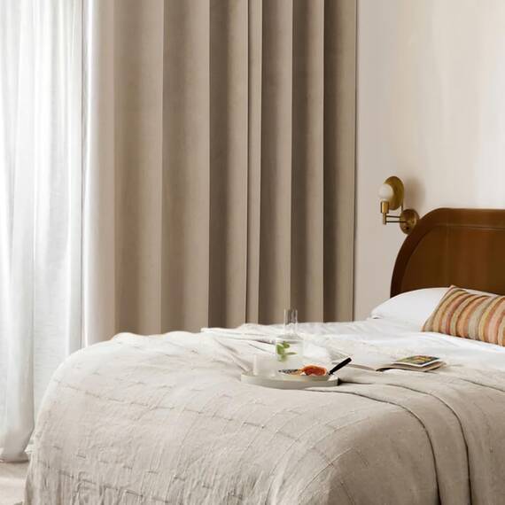MIULEE Beige Samtvorhang Ösen 2er Set 140X160, Blickdichte Vorhänge Samt Kurz für Schlafzimmer Wohnzimmer, Wunderschön Weich Vorhang Verdunkelung Velvet Curtains, Verdunkelnd Samt Gardinen Blickdicht