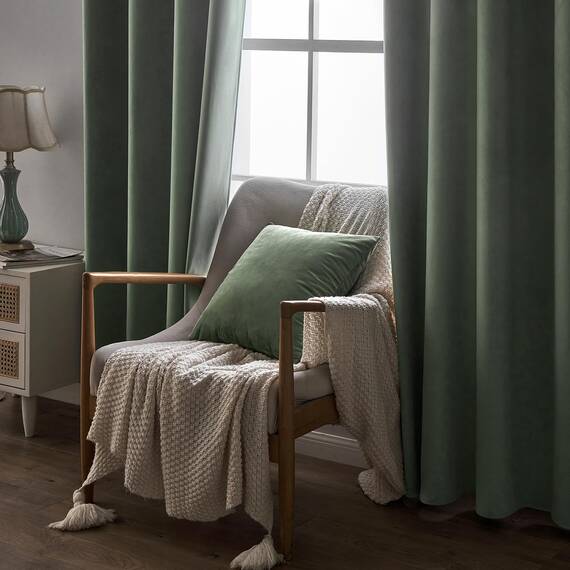 MIULEE Samt Vorhang Salbei Grün mit Ösen, Wunderschön Weich Samtvorhang Kurz für Schlafzimmer Wohnzimmer, 2 Stück Dicker Samt Gardinen Blickdicht Jedes 260 cm Lang