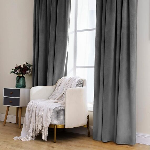 MIULEE Grau Samtvorhang Ösen 2er Set 140X225, Blickdichte Vorhänge Samt für Deko Schlafzimmer Wohnzimmer, Wunderschön Weich Vorhang Verdunkelung Velvet Curtains, Verdunkelnd Samt Gardinen Blickdicht