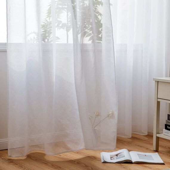 Woaboy Voile Gardinen Kurz Weiss Vorhänge Transparent Wohnzimmer mit Ösen Stores Gardinen Schlafzimmer Ösenvorhang Scheibengardine Schlaufengardinen Modern 2er Set 140x137 cm (B x H) Weiß