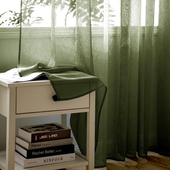 Woaboy Voile Gardinen Kurz Vorhänge Transparent Wohnzimmer mit Ösen Stores Gardinen Schlafzimmer Ösenvorhang Scheibengardine Schlaufengardinen Modern 2er Set 140x145 cm (B x H) Olivergrün