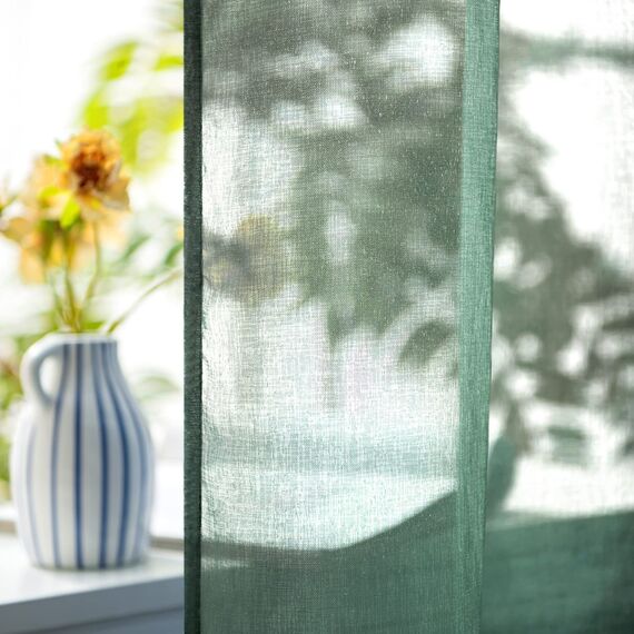 Woaboy Voile Gardinen Vorhänge Transparent Wohnzimmer mit Ösen Stores Gardinen Schlafzimmer Ösenvorhang Scheibengardine Schlaufengardinen Modern 2er Set 140x225 cm (B x H) Dunkelgrün