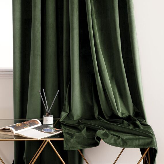 Woaboy Samtvorhänge Grün Verdunkelungsvorhang Gardinen Samt mit Ösen Blickdicht für Wohnzimmer Blackout Curtains Thermovorhang Schalldämmend Schlafzimmer 2er Set 140x280cm (B x H) Matcha Grün