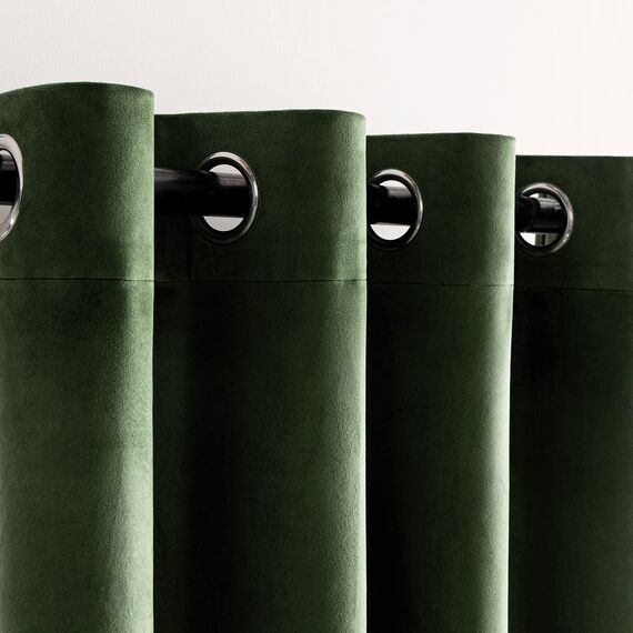 Woaboy Samtvorhänge Grün Verdunkelungsvorhang Gardinen Samt mit Ösen Blickdicht für Wohnzimmer Blackout Curtains Thermovorhang Schalldämmend Schlafzimmer 2er Set 140x245cm (B x H) Matcha Grün