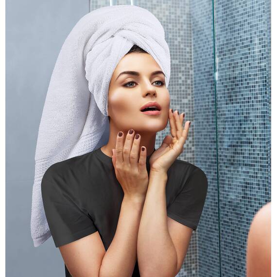 Utopia Towels - 8 teilig Handtücher Set aus Baumwolle mit Aufhänger - 2 Badetuch, 2 Handtücher und 4 Washclappen - (weiß)