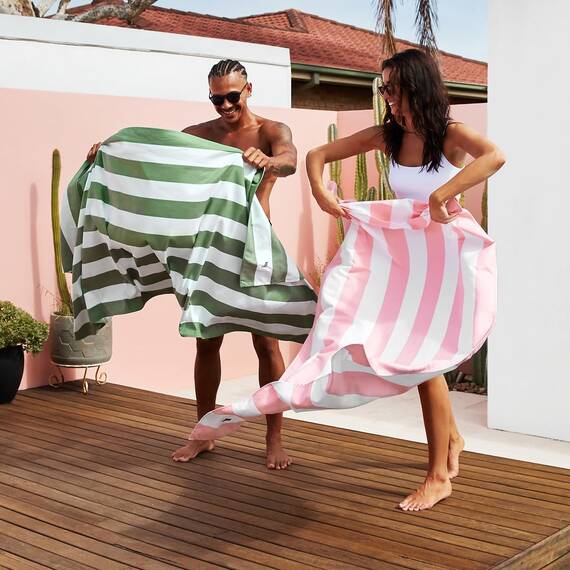 Dock & Bay Strandhandtuch - Schnell trocknende Mikrofaser, ohne Sand - Kompakt, Leicht - 100% recycelt - Inklusive Beutel - Cabana Light - Malibu Pink, Extra Large (200x90cm, 78x35)