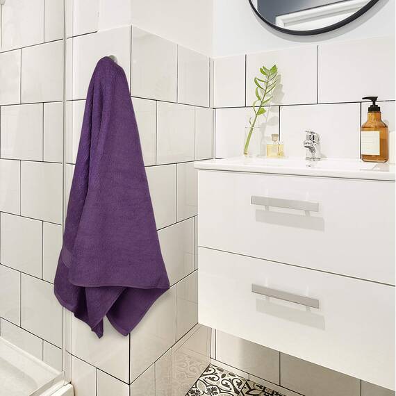 Utopia Towels - 4er-Pack Badetücher Set Premium 100% ringgesponnene Baumwolle 69 x 137 cm Handtücher, sehr saugfähig, weiches Gefühl Duschtücher (Pflaume)