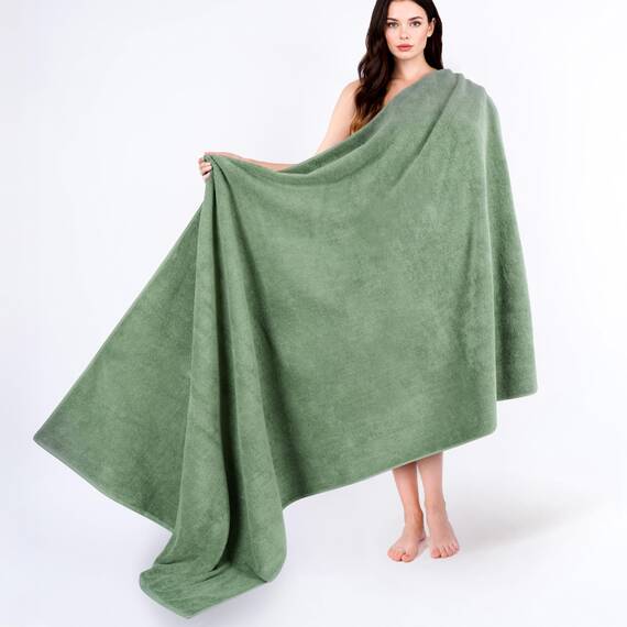 Cotton Paradise Übergroßes Badetuch, 100% Baumwolle, 100 x 203 cm, extra großes Badetuch für Badezimmer und Pool, Salbeigrün