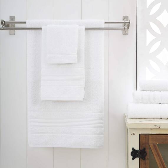 Qute Home 4-teiliges Handtuch-Set, 100% türkische Baumwolle, Premium-Qualität, Handtücher für Badezimmer, schnell trocknend, perfekt für den täglichen Gebrauch, Set beinhaltet 4 Handtücher (weiß)