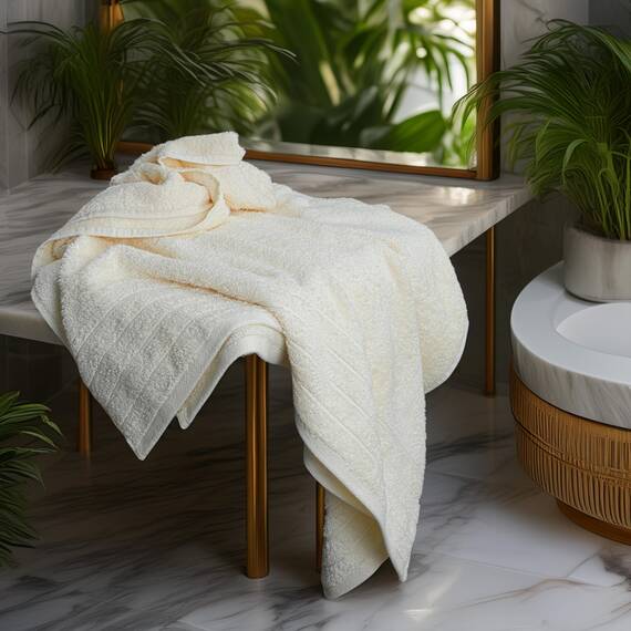 Tens Towels Extra große Badetücher, 76,2 x 152,4 cm, 100 % Baumwolle, größeres und leichteres Gewicht, schnelles trocknen, super weich und saugfähig, perfekt für Badezimmer, 4 Stück, Cremefarben