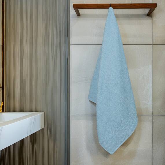 Tens Towels Extra große Badetücher, 76,2 x 152,4 cm, 100 % Baumwolle, größeres und leichteres Gewicht, schnelles trocknen, super weich und saugfähig, perfekt für Badezimmer, 4 Stück, Himmelblau