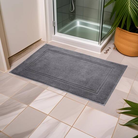 Tens Towels Badematten aus 100 % Baumwolle, 50,8 x 81,3 cm, super saugfähig, Premium-Bodentücher in Hotelqualität, luxuriös, weich und schnell trocknend, kein Badezimmerteppich, Dunkelgrau, 2 Stück