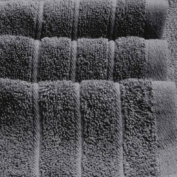 Tens Towels Extra große Badetücher, 89 x 178 cm, 100% Baumwolle, größer und Leichter, schneller trocknend, super weich und saugfähig, übergroße Badetücher, 2 Stück, Dunkelgrau