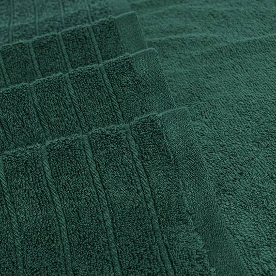 Tens Towels Extra große Badetücher, 76,2 x 152,4 cm, 100 % Baumwolle, größeres und leichteres Gewicht, schnelles trocknen, super weich und saugfähig, perfekt für Badezimmer, 4 Stück, Jägergrün