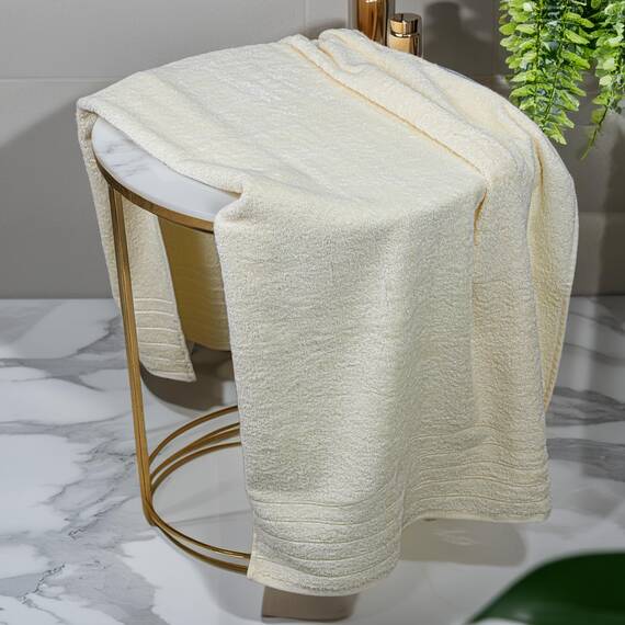 Tens Towels Extra große Badetücher, 89 x 178 cm, 100 % Baumwolle, größeres und leichteres Gewicht, schnelles trocknen, super weich und saugfähig, übergroße Badetücher, 2 Stück, Cremefarben