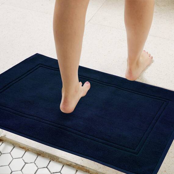 Tens Towels Badematten aus 100 % Baumwolle, 50,8 x 81,3 cm, super saugfähig, Premium-Bodentücher in Hotelqualität, luxuriös, weich und schnell trocknend, kein Badezimmerteppich, Marineblau, 2 Stück