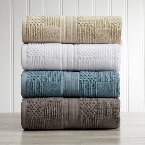 Springtree Home Handtuchset aus 100% Baumwolle | Geometrisches Strukturdesign | Saugfähig, schnelltrocknend | 2 Badetücher, 2 Handtücher und 2 Waschlappen |